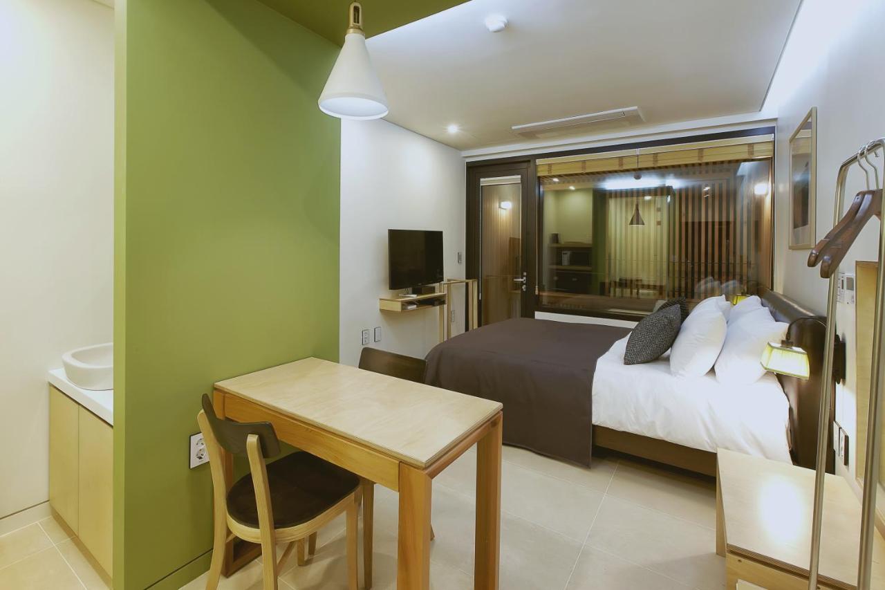 Jaynchloe Hotel Seogwipo Exterior foto